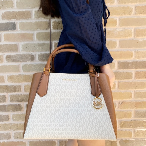 Michael Kors Large Satchel Vanilla MK - Picture 4 of 7